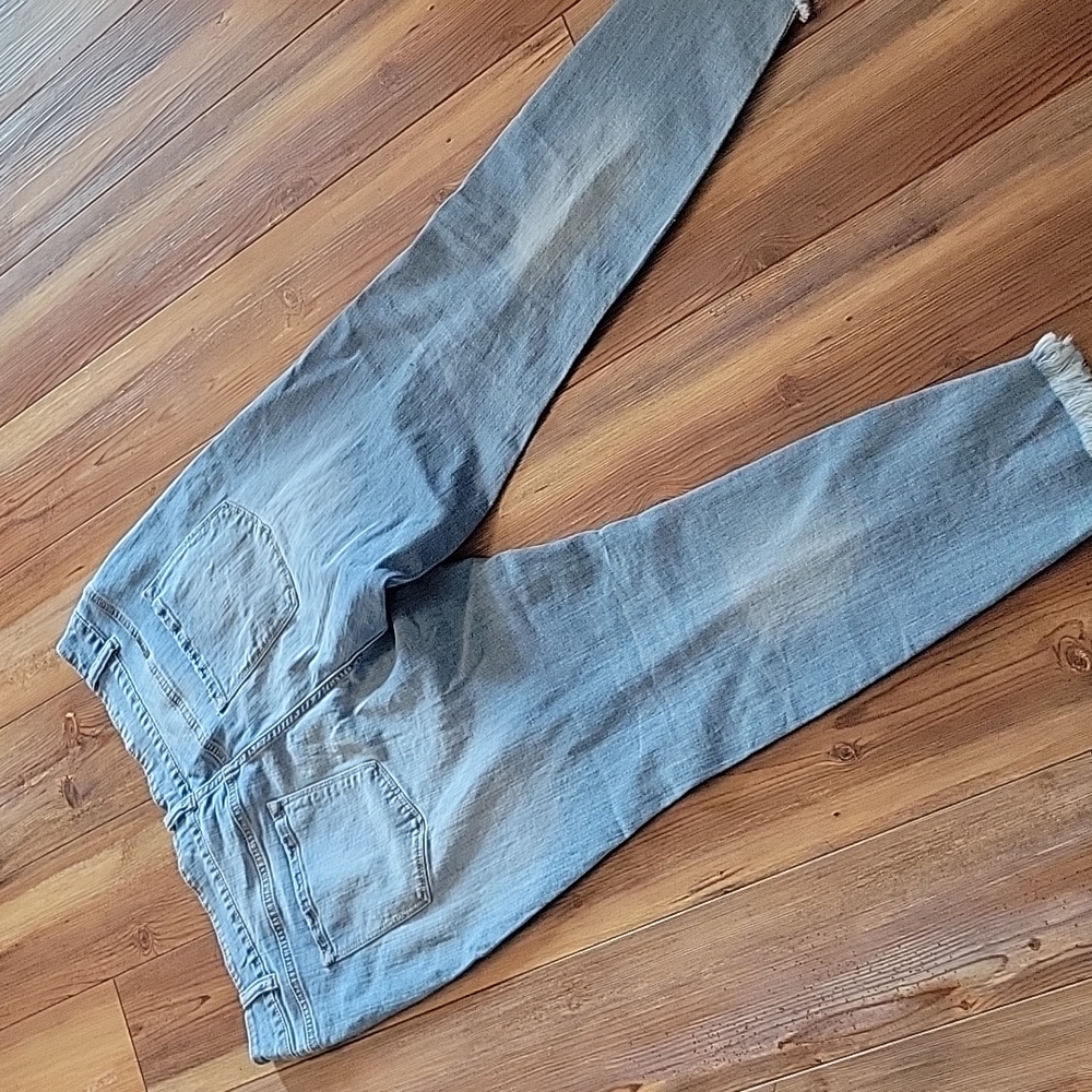 Light Blue Distressed Women Jeans - Picture 4 of 4